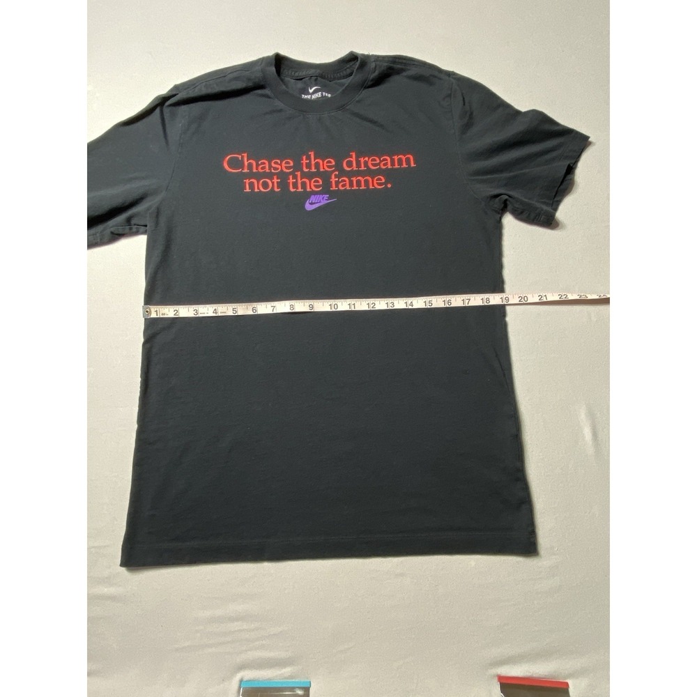 Nike Chase The Dream Not The Fame T Shirt Mens Medium Black Graphic Tee - Picture 4 of 7